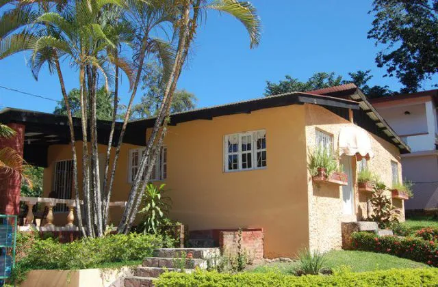 Villa Turistica Del Bosque Jarabacoa cabana
